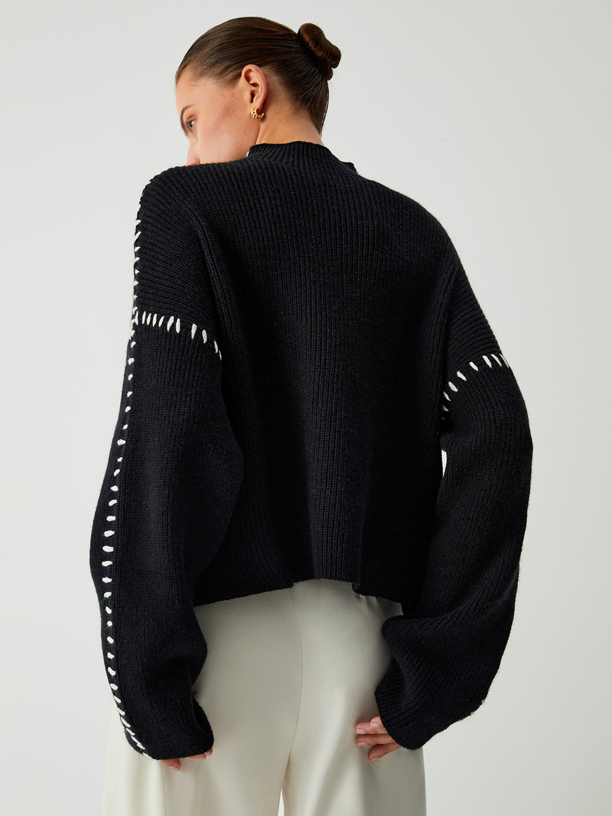 Modern Contrast-Stitch Knit Jumper – Relaxed Oversized Sweater