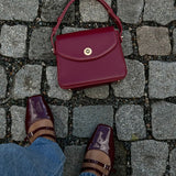 Elegant Structured Shoulder Bag – Timeless Everyday Handbag