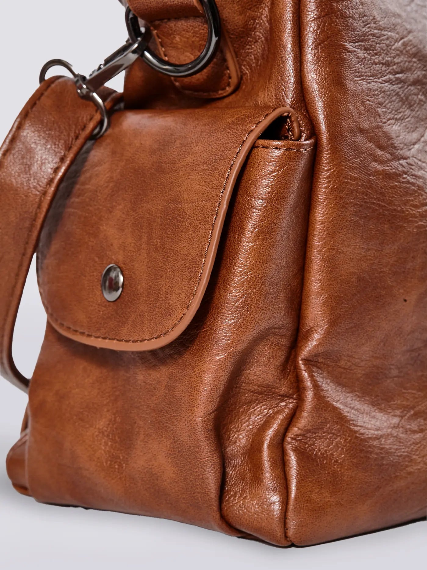 Classic Shoulder Bag with Adjustable Strap and Multiple Compartments