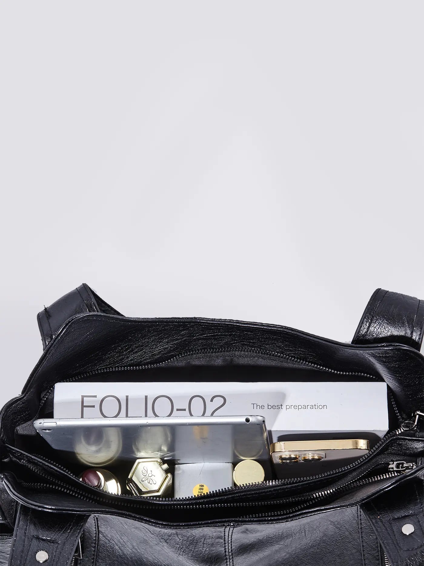 Classic Shoulder Bag with Adjustable Strap and Multiple Compartments