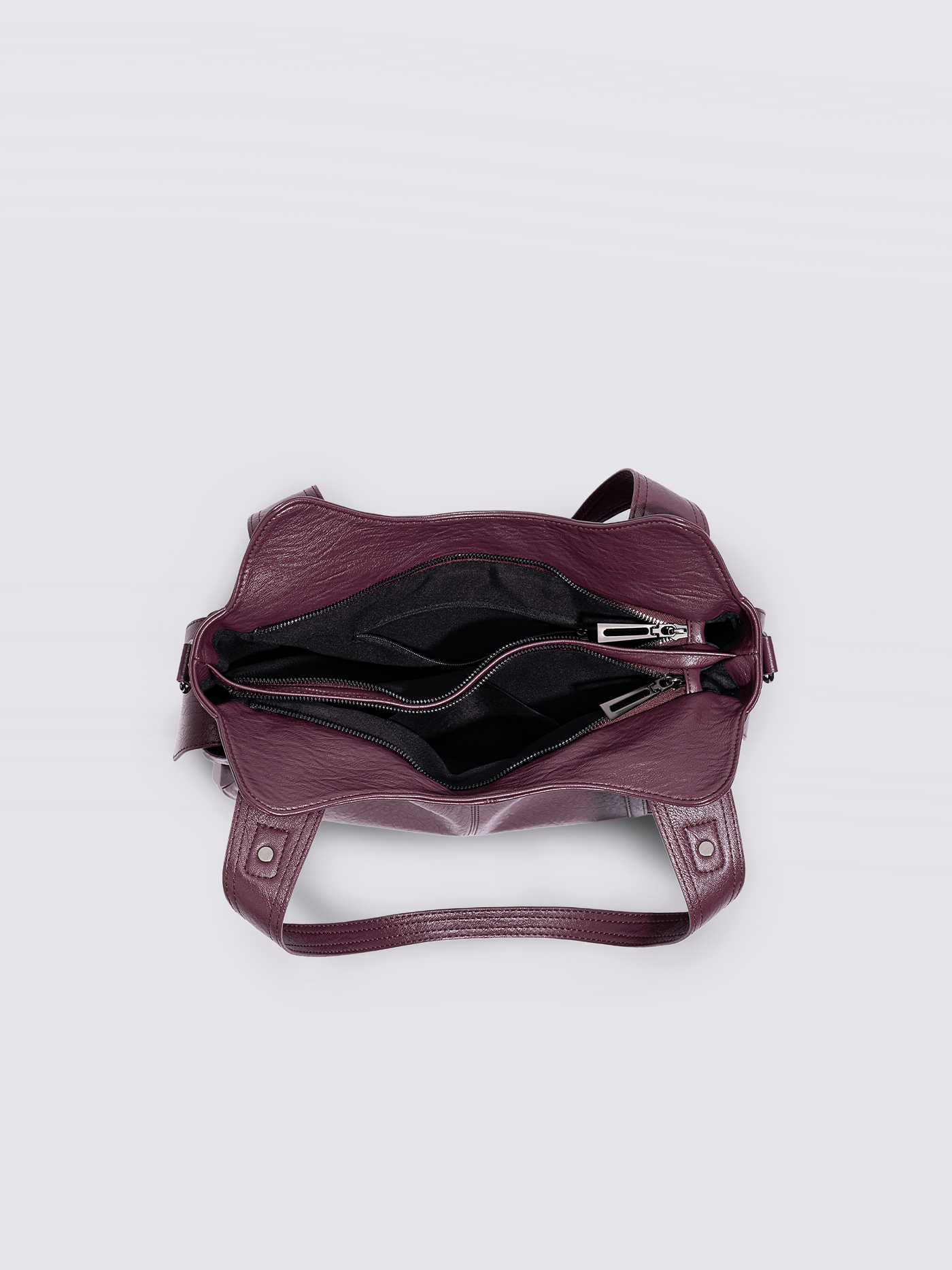 Classic Shoulder Bag with Adjustable Strap and Multiple Compartments