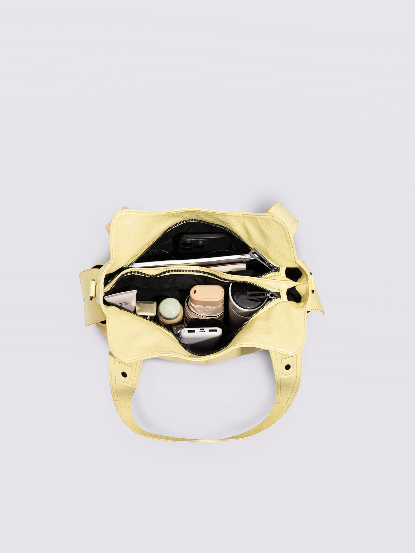 Classic Shoulder Bag with Adjustable Strap and Multiple Compartments